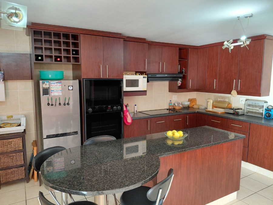 3 Bedroom Property for Sale in Dolphin Creek Golf Estate Western Cape